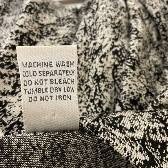 Chicos Travelers Jacket Women Medium Size 1 (8-10) Slinky Button Up w pockets - Picture 6 of 10